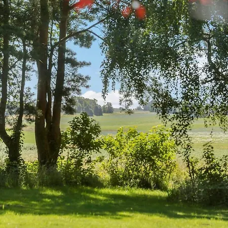 Architect-renovated House With Wild Garden In Orby Casa de Férias