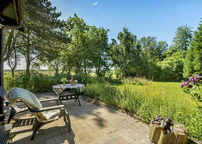 Architect-renovated House With Wild Garden In Orby Feriehus *